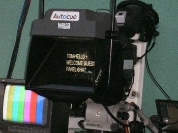 Autocue, speech prompting, teleprompting